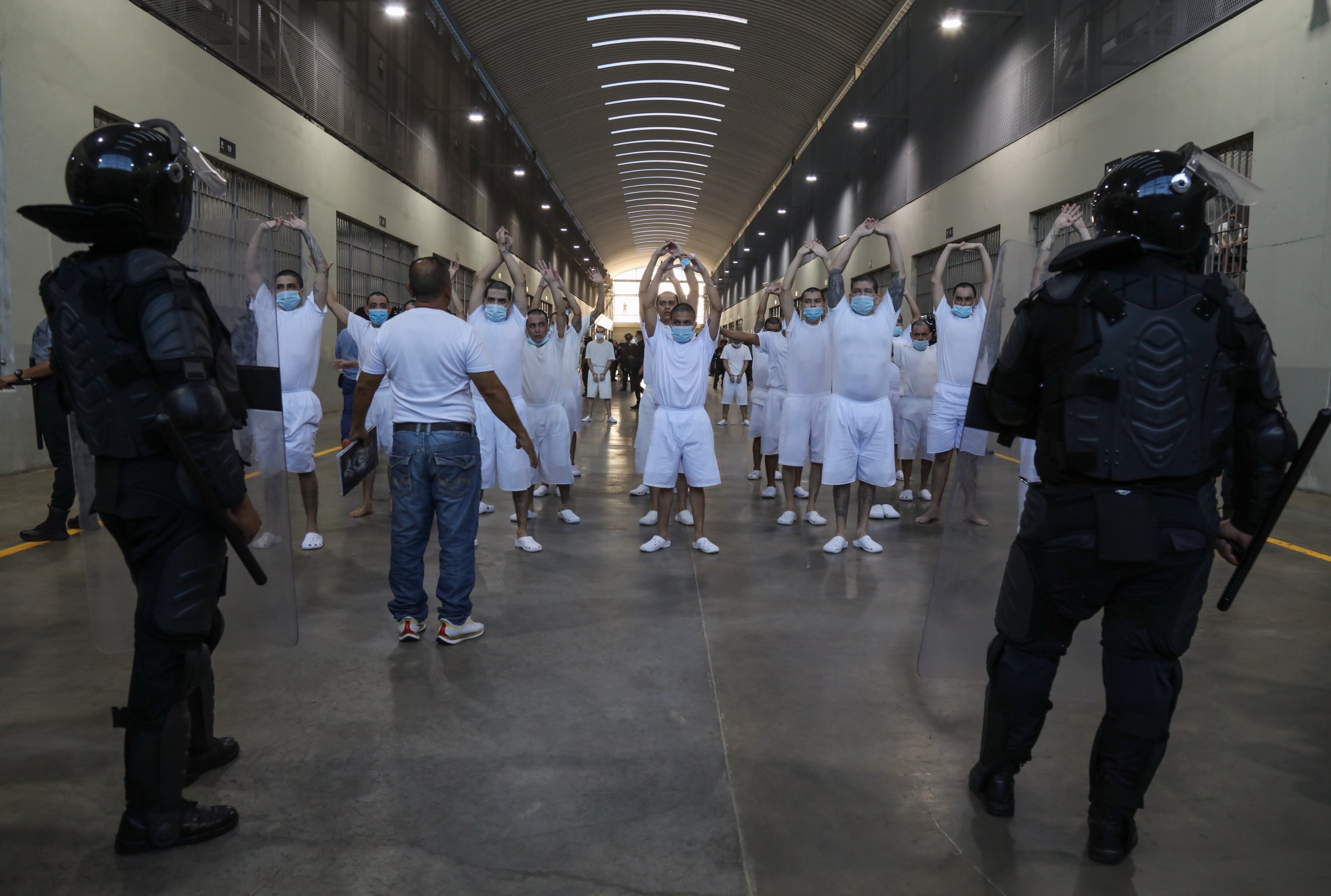 The nightmarish problem with trying to make Trump obey court orders